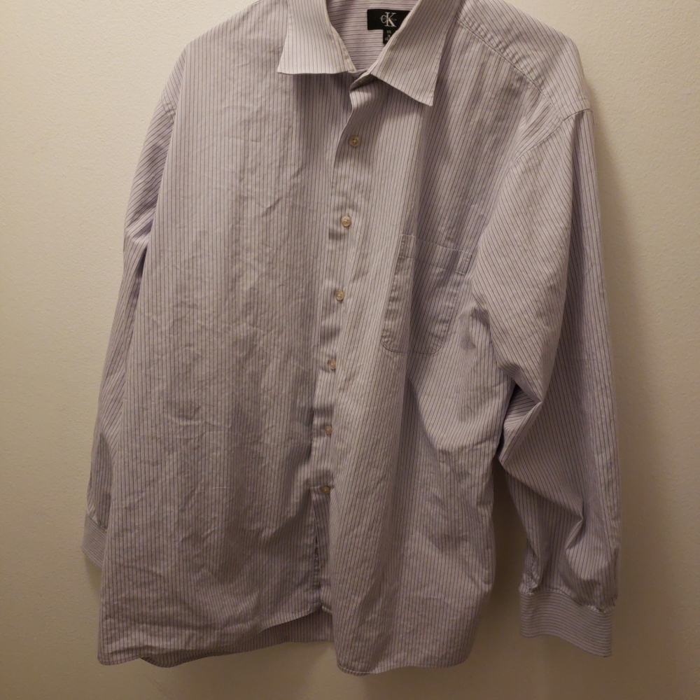 Calvin Klein Mens XXL Gray Striped Shirt.